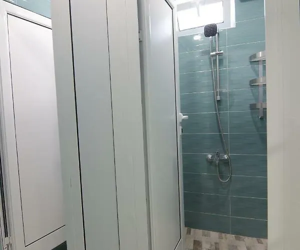 Kyosheto אכסניה *